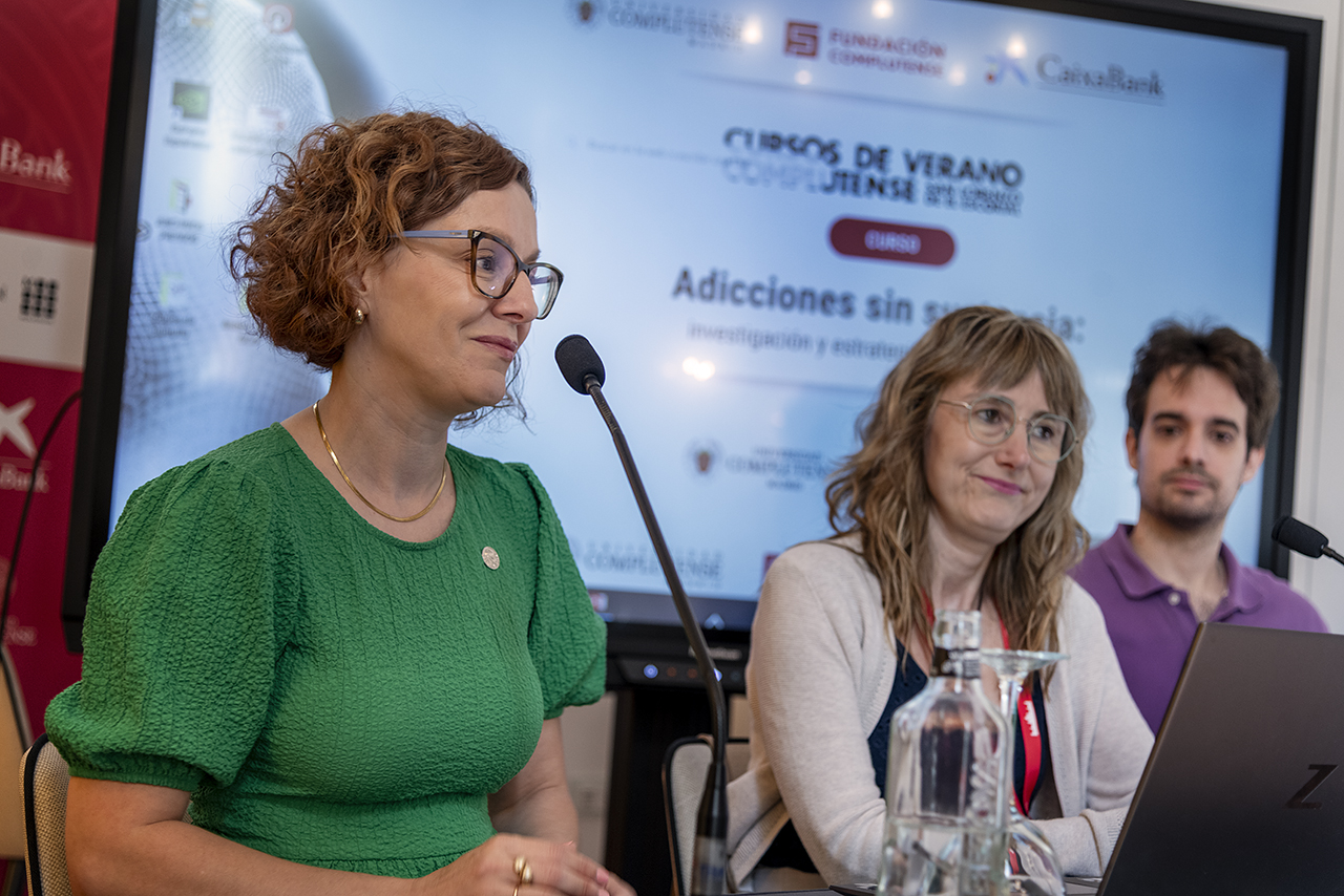 Adicciones sin sustancia en menores: juego de azar, entornos digitales y papel de la familia y la escuela 